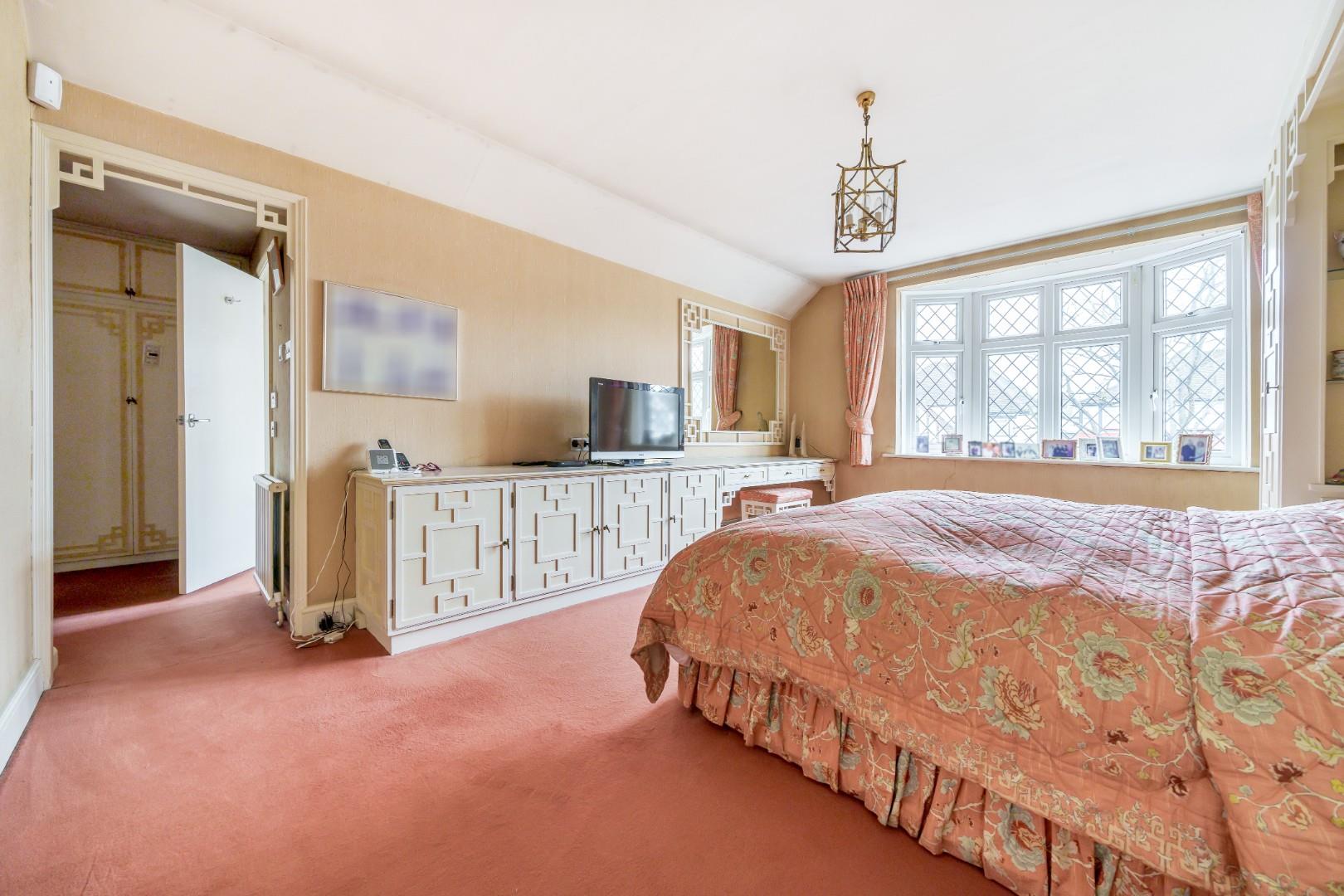 Park Grove, Edgware